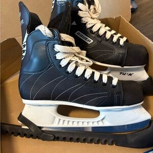Bauer Black and White Ice Hockey Skates